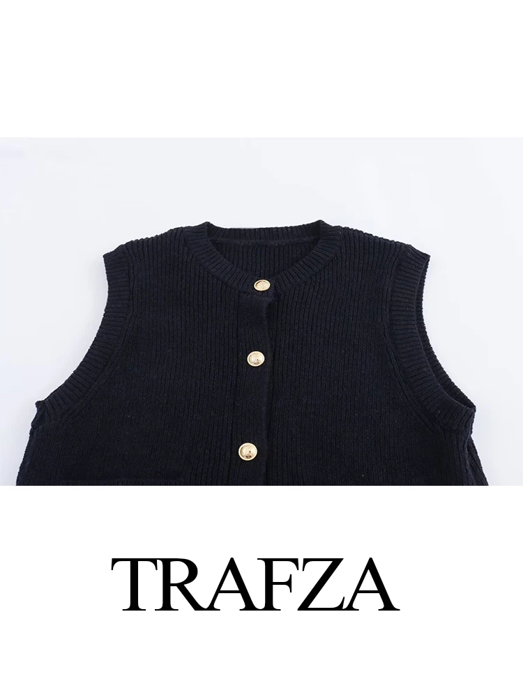 TRAFZA 2024 Vintage Women Solid Knitted Waistcoat Sleeveless Pocket Single Breasted Slim Cardigan Jacket Vest Chic Lady Crop Top