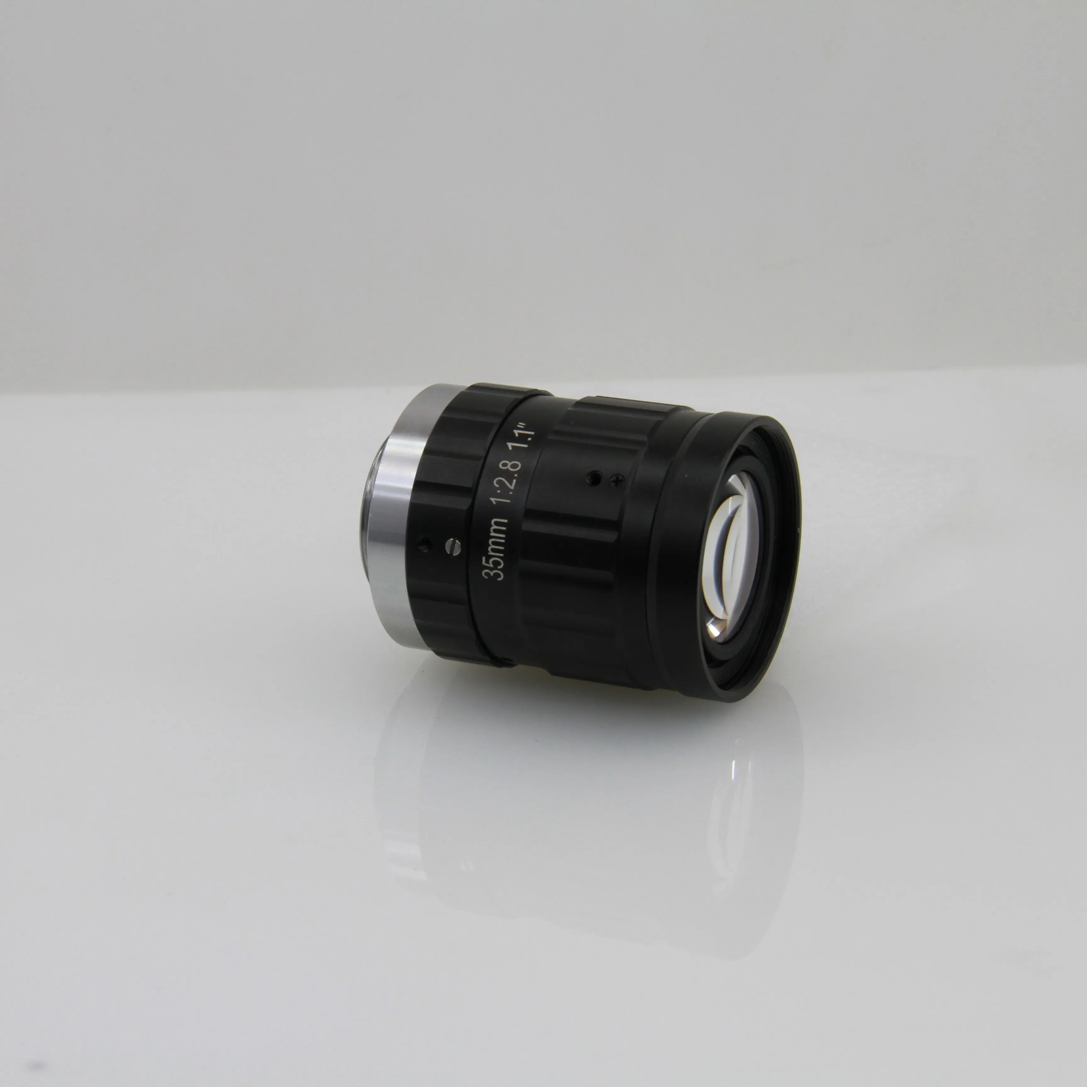 Obiettivo per telecamera CCTV di sicurezza intelligente 1.1" Risoluzione 10MP Fisso EFL=35mm F2.8 C Mount HFOV=22.6 WebRTC