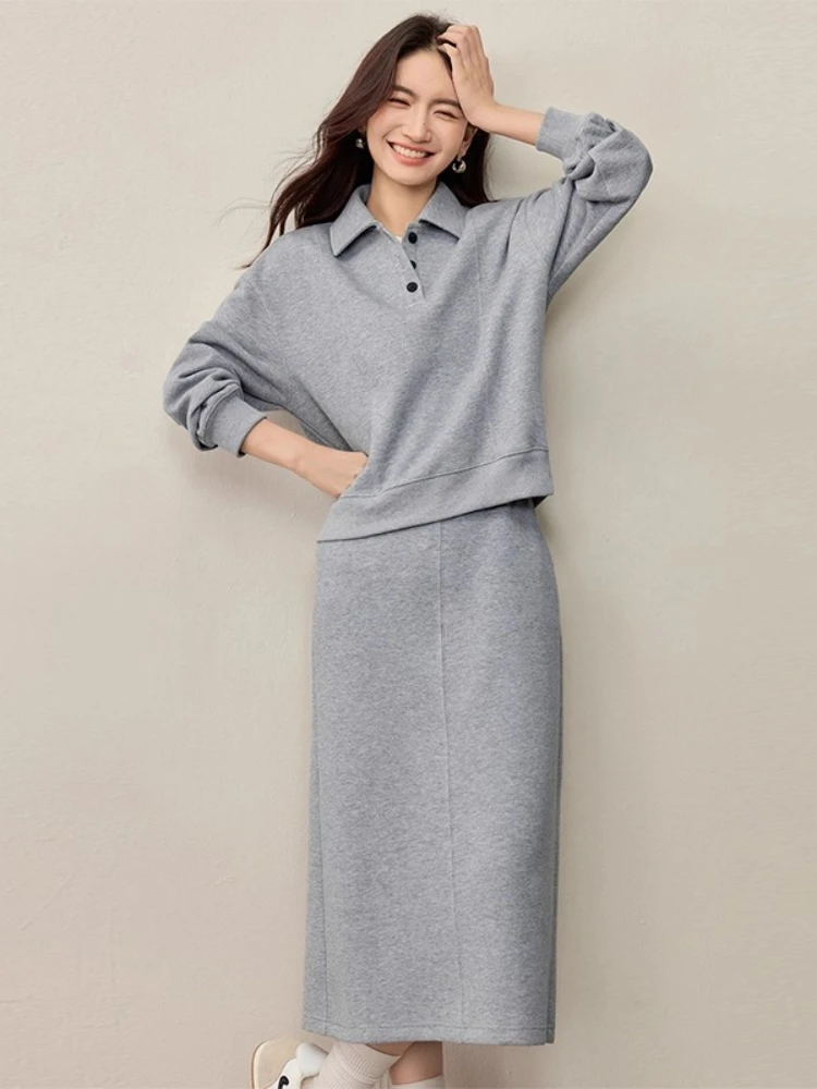 

SENTUBILA Women's Simple Commuter Set Autumn 2025 Loose Fit Knit Top & Elastic Waist A-Line Skirt Casual Comfort Set 153ZF2531