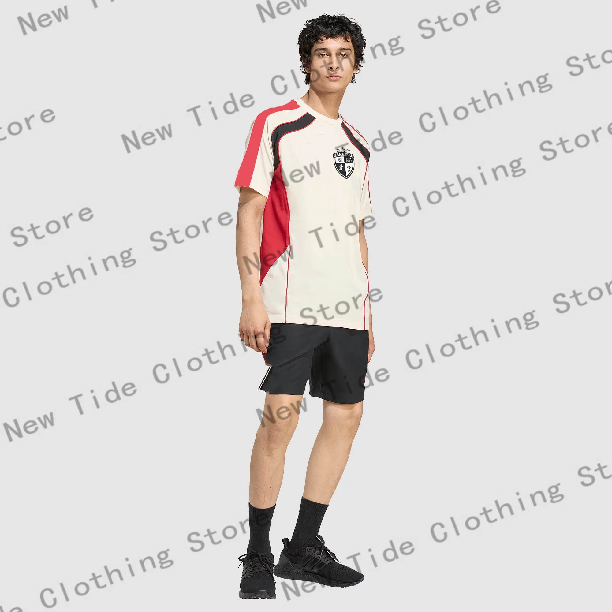 

Удобная мужская футболка с футбольным джерси бежевого и красного цвета, отлично подходит для летних футбольных лагерев, игр и собраний на открытом воздухе