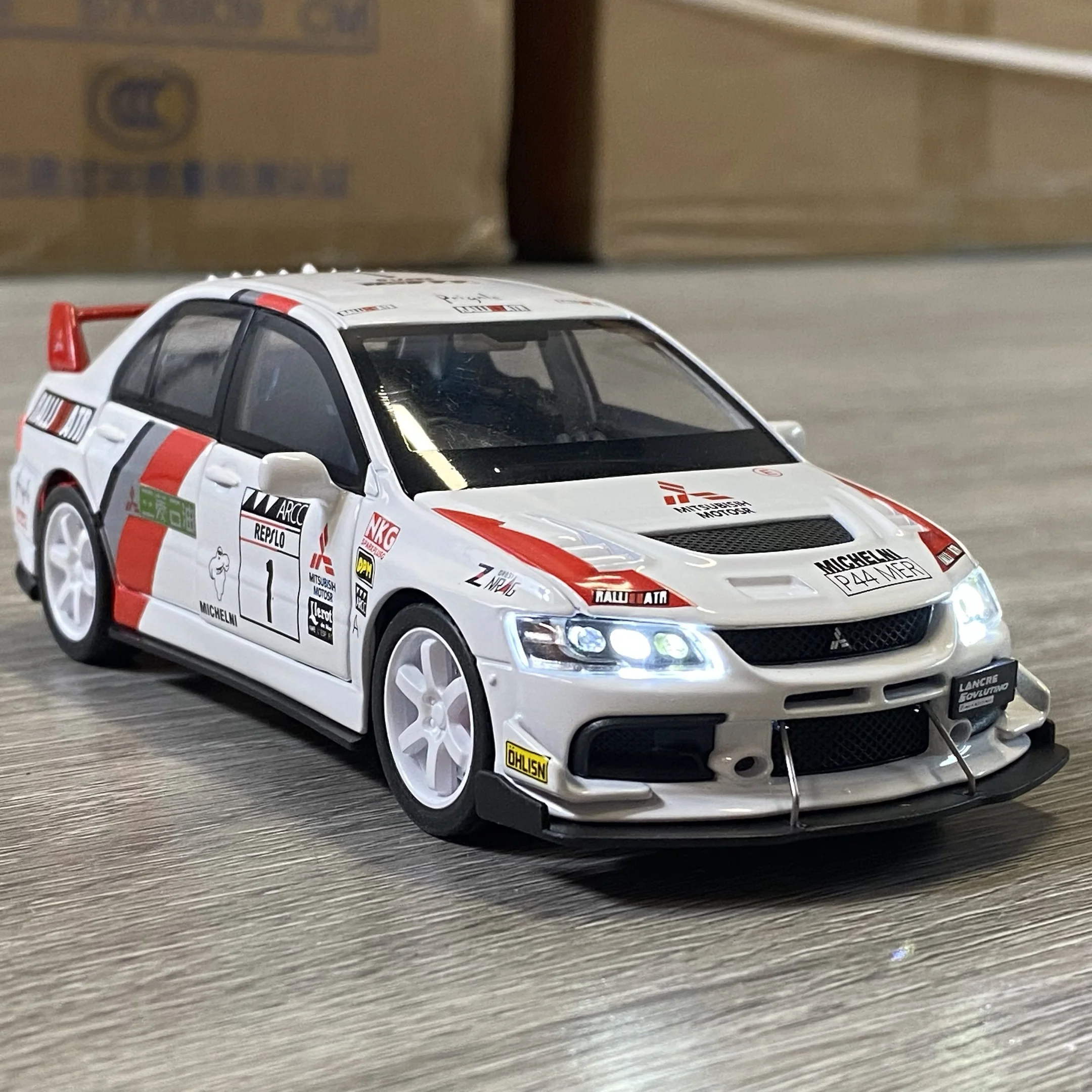 JDM 1:32 ميتسوبيشي لانسر تطور نسخة البترول سبيكة دييكاست نموذج لعبة أطفال لعبة عصرية هدية مزخرفة لصديق الأولاد