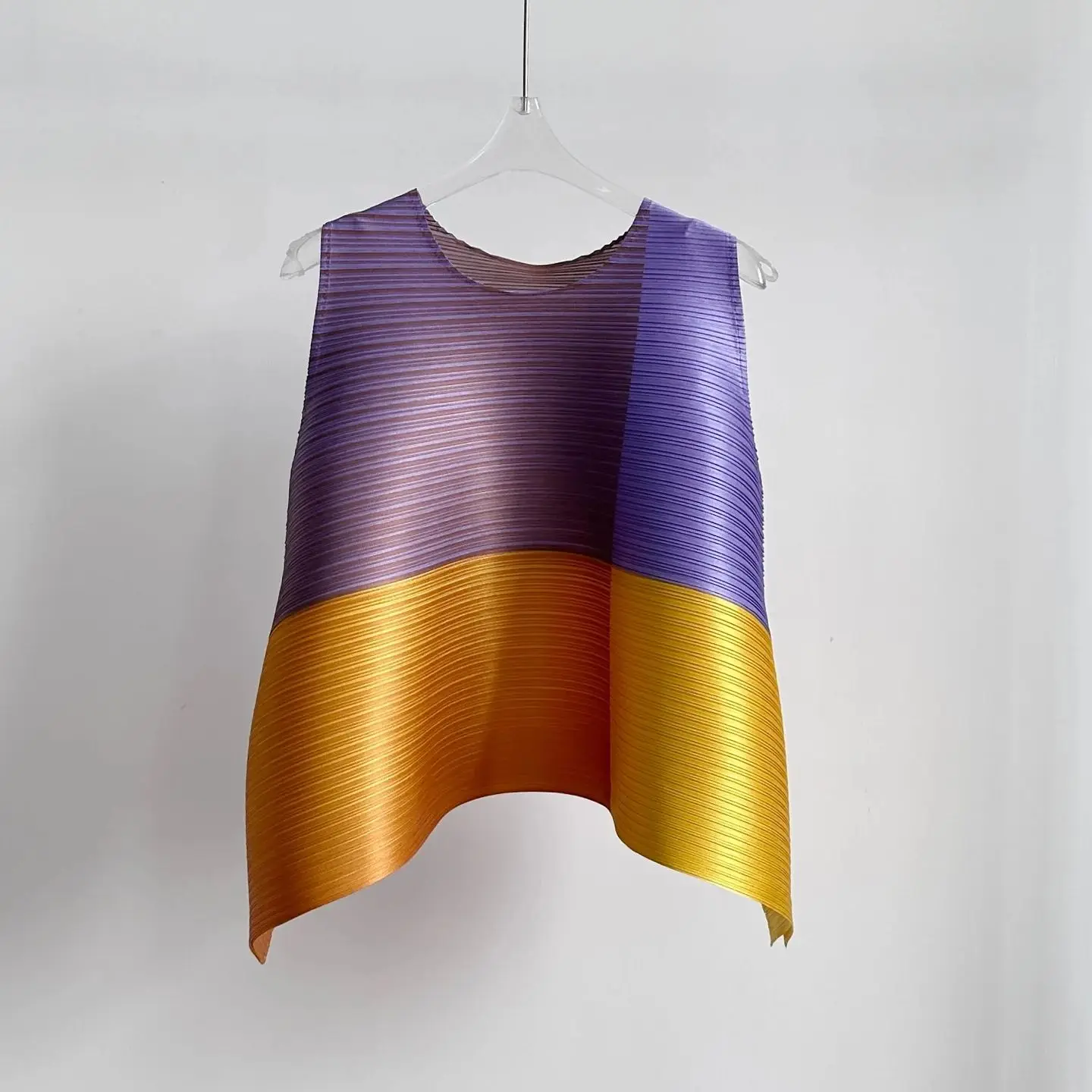 Miyake Pleated Sleeveless Vest 2025 Summer New Clashing Color Horizontal Temperament Casual Top