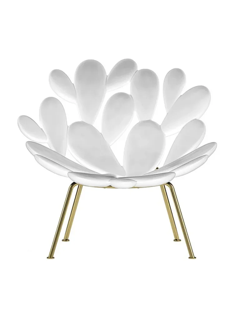 Single leisure chair FRP Nordic designer outdoor Internet celebrity petal back chair special-shaped hollow