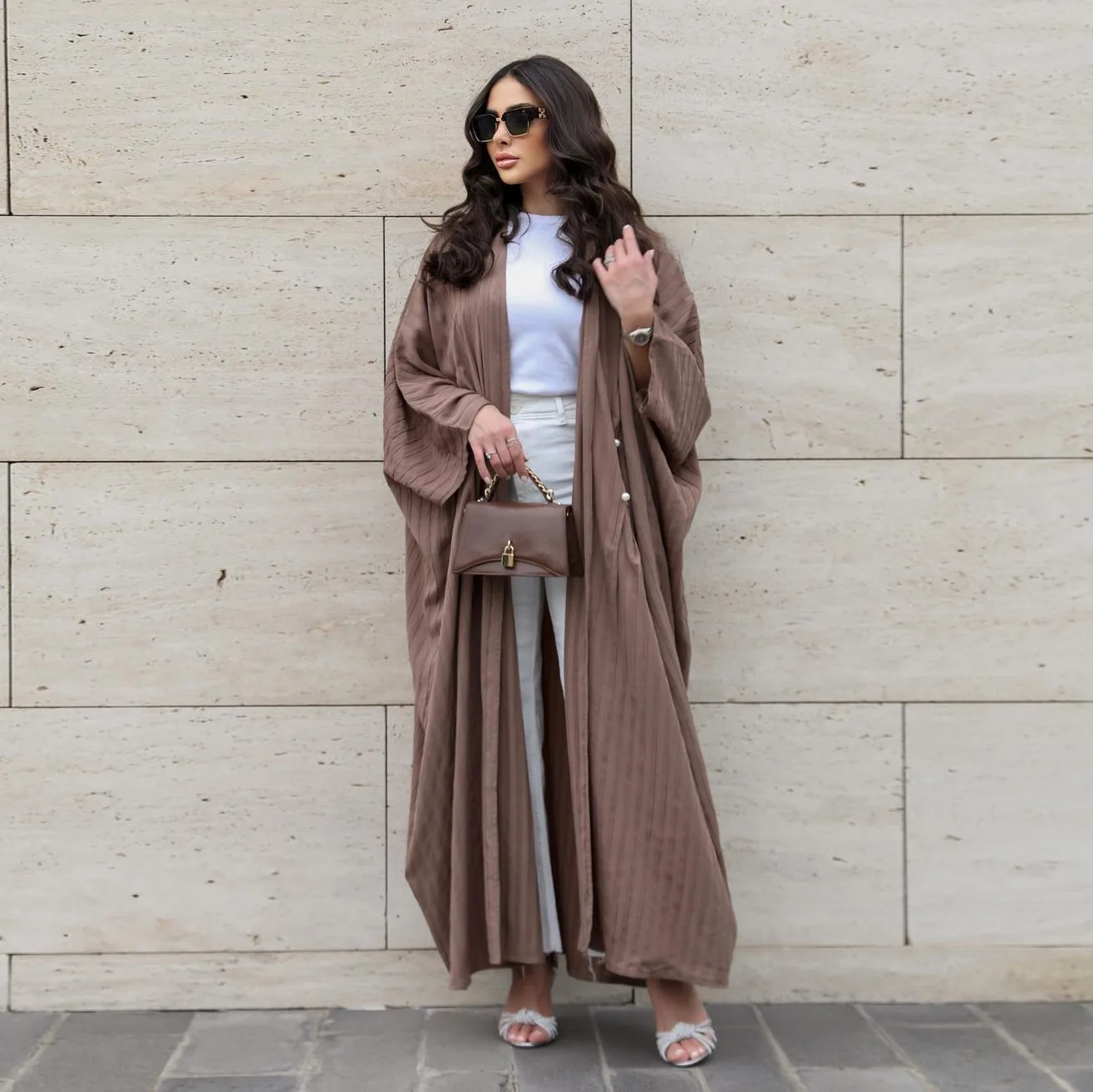 2024 New Collection Modest Fashion Muslim Kaftan Chic Solid Beading Batwing Sleeve Maxi Casual Loose Abaya For Women Arab Dubai