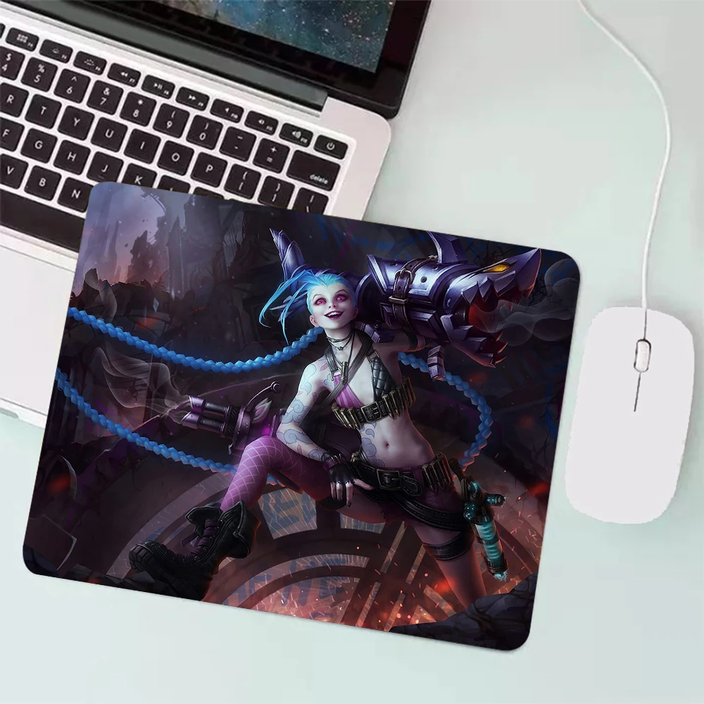 League of Legends Jinx Small Gaming Mouse Pad Gamer Keyboard Mousepad Computer Mouse Mat Laptop Carpet Anime Mause pad Desk Mat