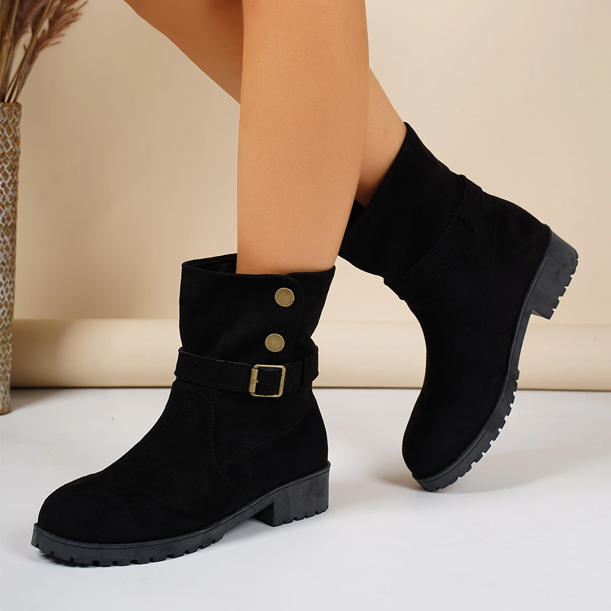 النساء أحذية الخريف الشتاء موضة دافئة عادية مريحة الثلوج أحذية النساء ليوبارد طباعة كعب مسطح جولة تو أحذية الموضة النساء