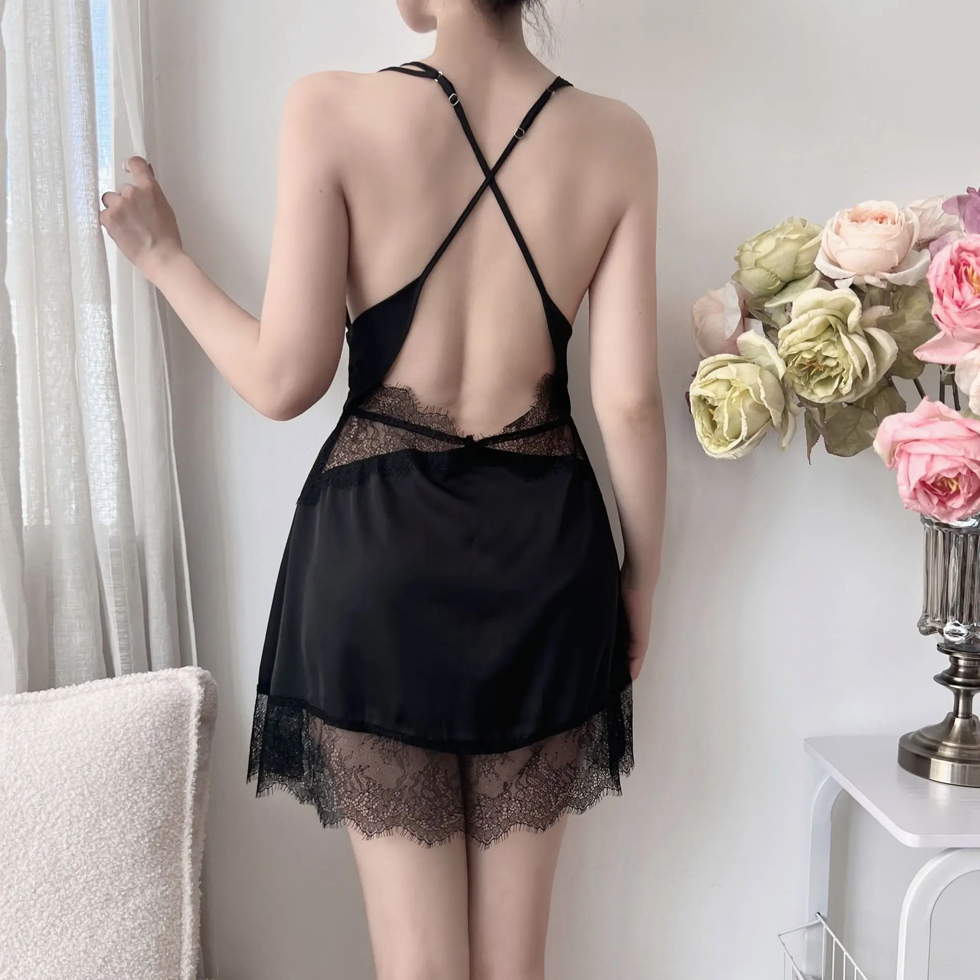 Women Satin Sexy Lace Sleepdress Summer Sleeveless Sleepwear V-neck Night Dress With Bra Pad Nightgowns Ice Silk Home Clothes