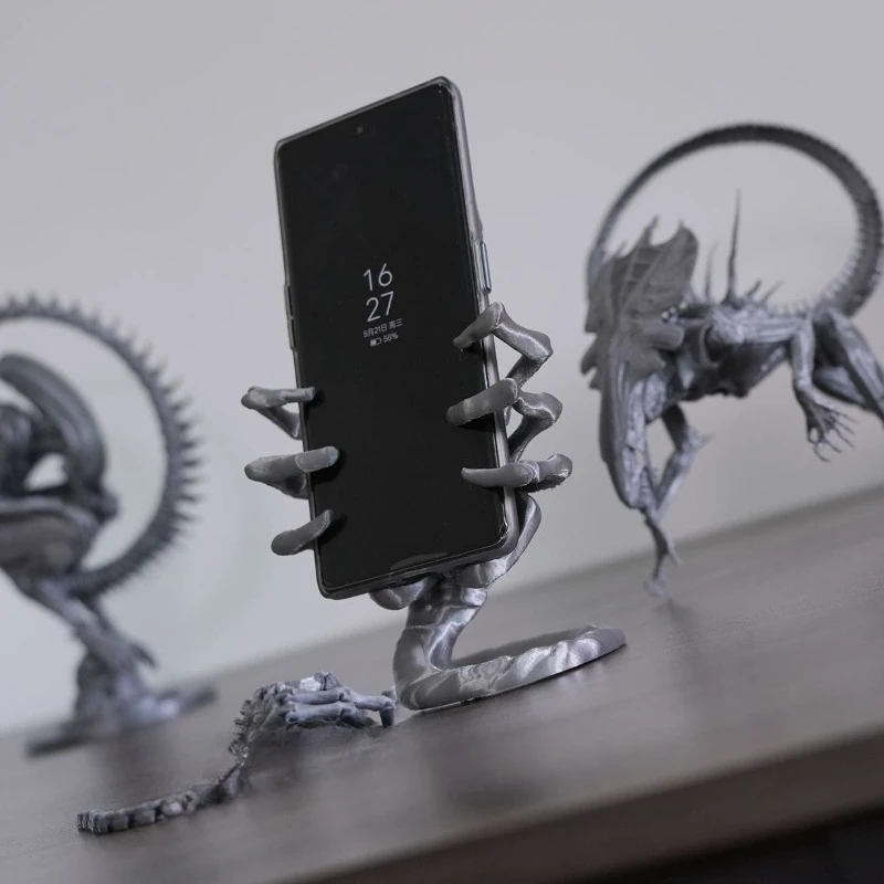 

Creative 3D printing special-shaped figure, face-holding bug mobile phone holder, trendy figure gift ornament