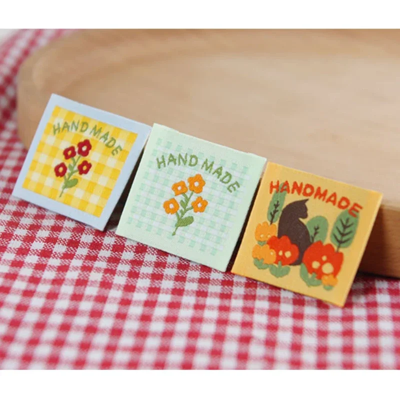 Spot hand-made cloth label cute plaid flower cat embroidery woven label accessories sewing DIY woven label