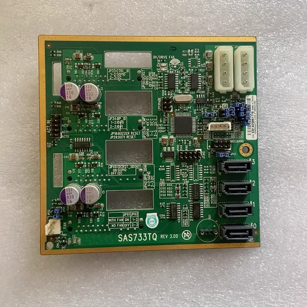 SATA SAS 4-drive enclosure hard drive backplate SAS733TQ