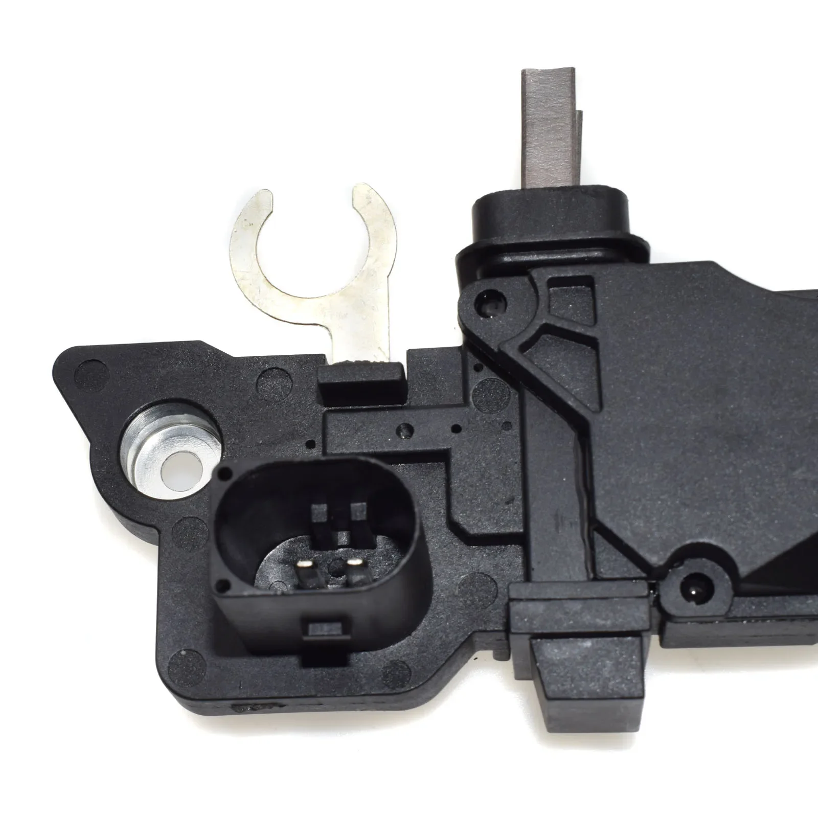 منظم جهد المولد لشركة فولكس فاجن بيتل جيتا جولف أودي LDV سيات سكودا تاتا F00M145261 F-00M-145-296 F00M145396