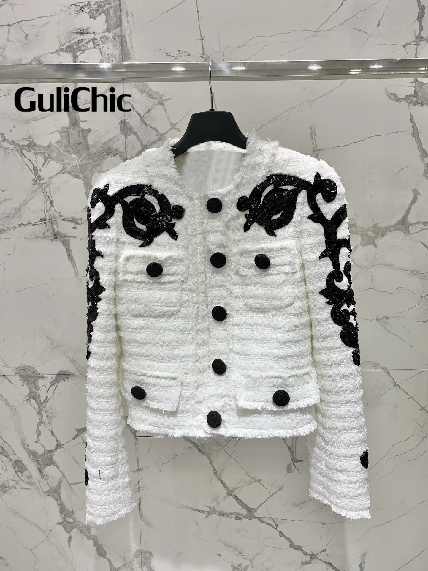 GuliChic-White Tweed Set for Women, Sequined Beading Decoration, O-Neck Pocket Jacket, High Waist Slim Skirt, 8.7