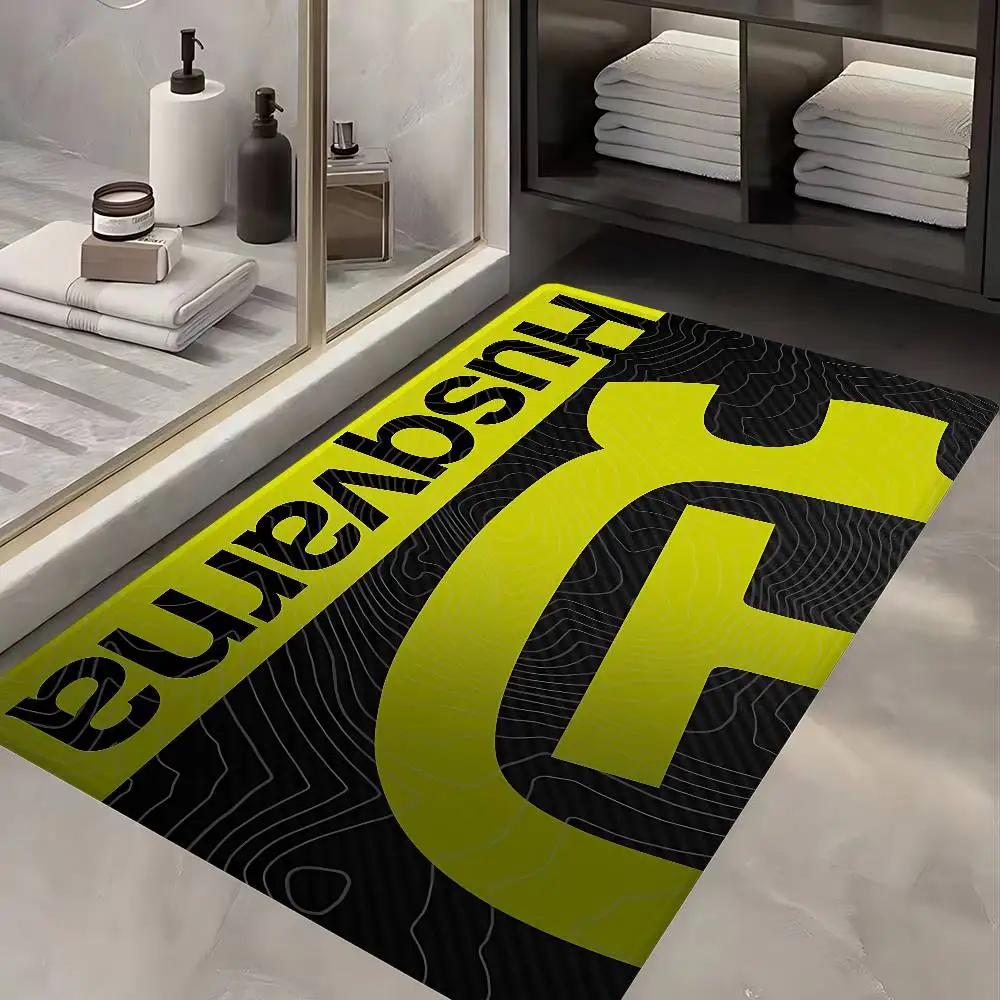 H-Husqvarna Logo-Bodenmatte im INS-Stil, weiche Bodenmatte für Schlafzimmer, Haus, Waschküche, rutschfeste Haushaltsteppiche