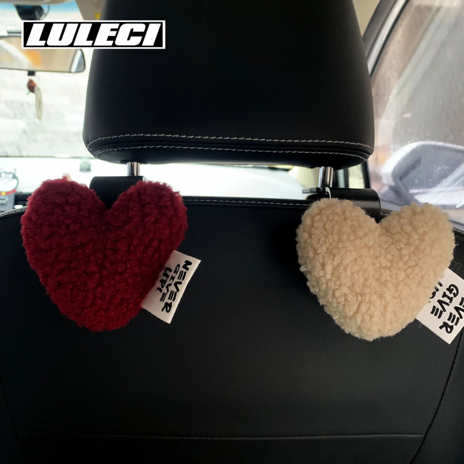 Cute Seat Back Car Hook Love Heart Plush Universal Auto Headrest Clothes Handbag Hang Storage Organizers Hooks Holder Decoration