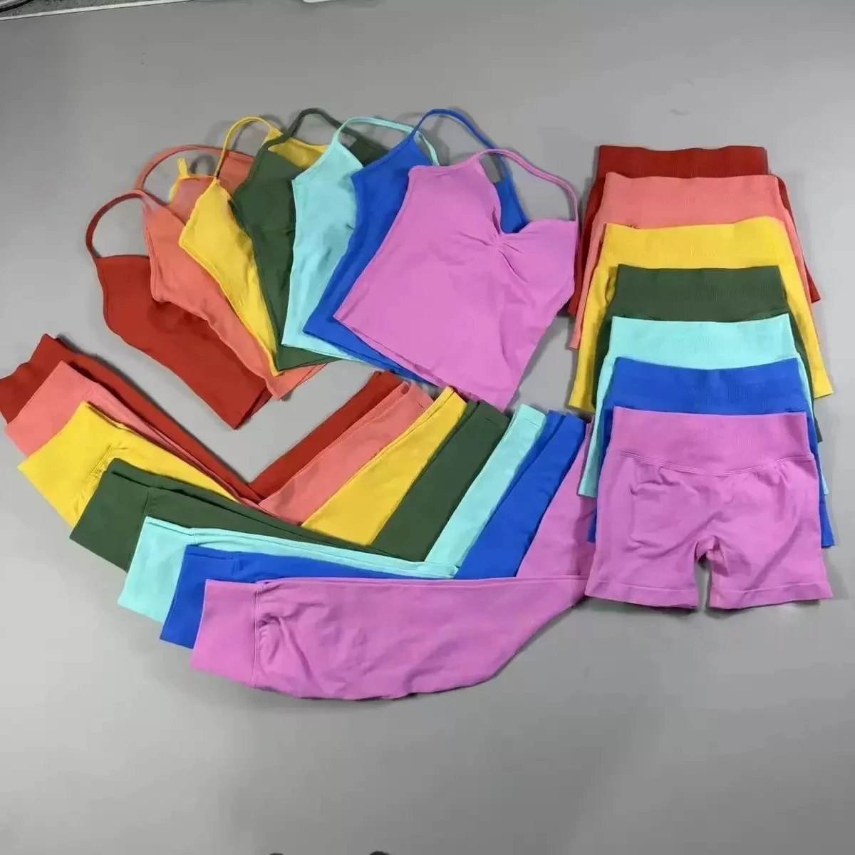 2 قطع الرياضة مجموعة المرأة عارية الذراعين تانك القمم عالية الخصر Scrunch سلس السراويل الرياضة البدلة الصالة الرياضية مجموعة ملابس رياضية تجريب مجموعة #2