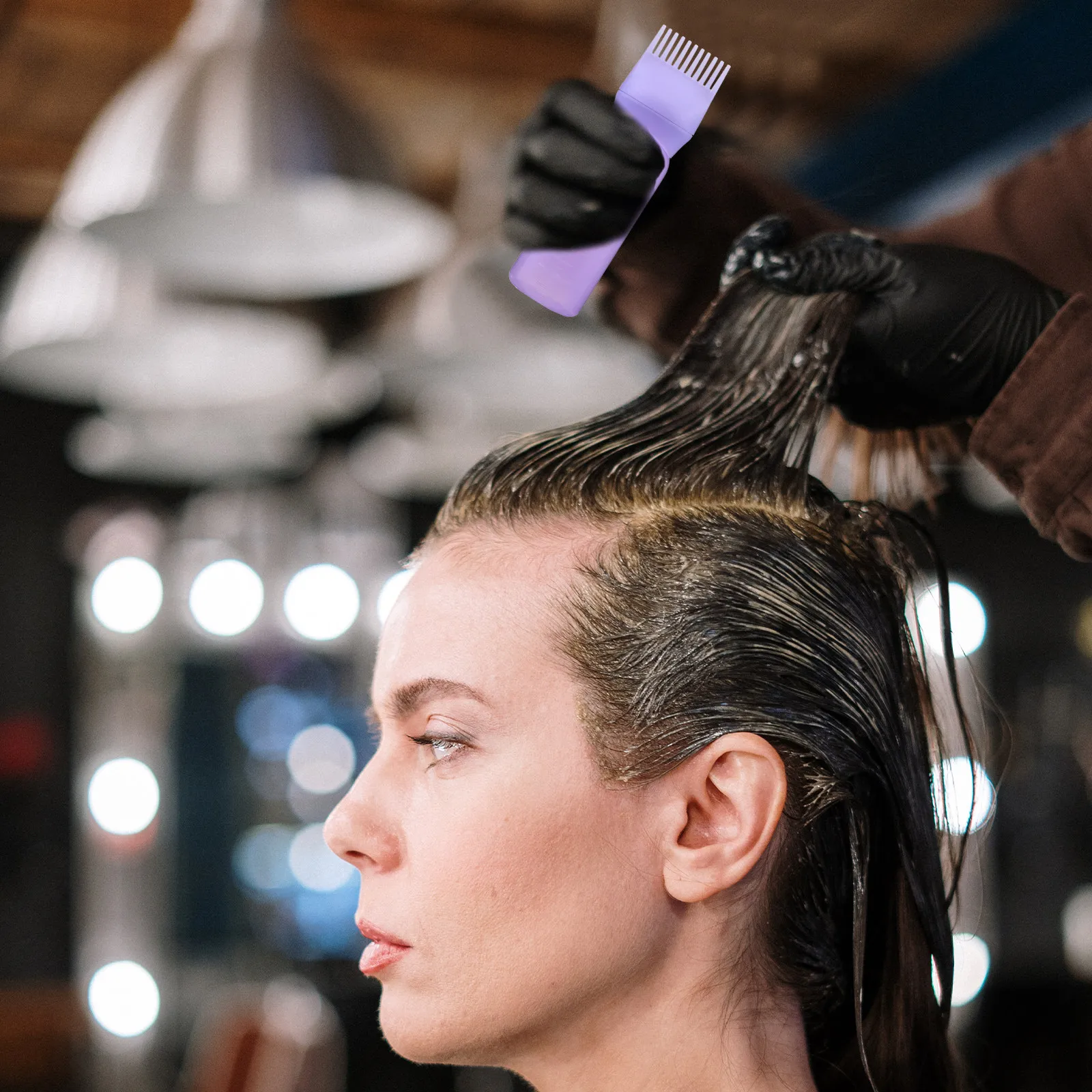 

4Pcs Plastic Hair Dye Bottles Root Comb Applicator Bottles Graduated Scale Even Color Distribution Hair Coloring Tool