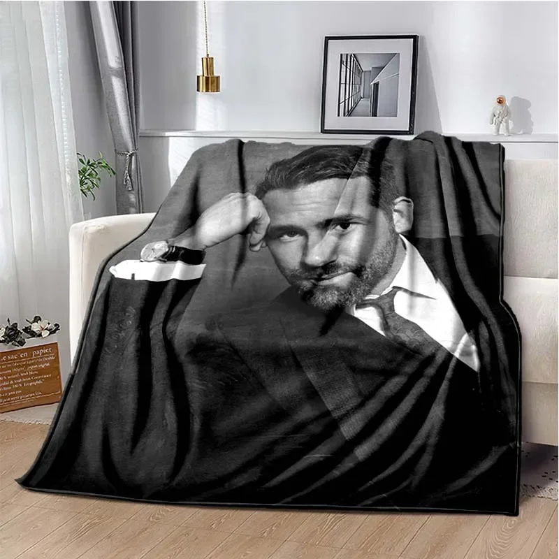 Ryan Reynolds Flannel Blanket Fashion Star Art Bedroom Sofa Winter Warm Throw Blanket Gift for Fans Picnic Blanket Gift