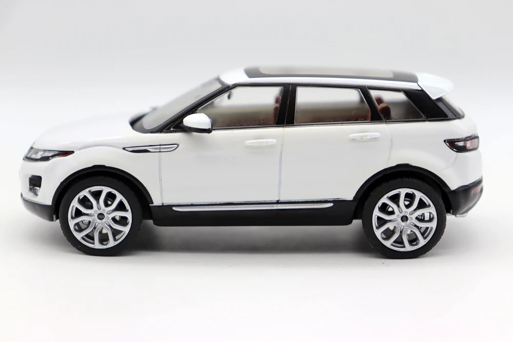 New 1/43 Scale Range Rover EVOQUE Cars Diecast Alloy toys Model For Collection Gift