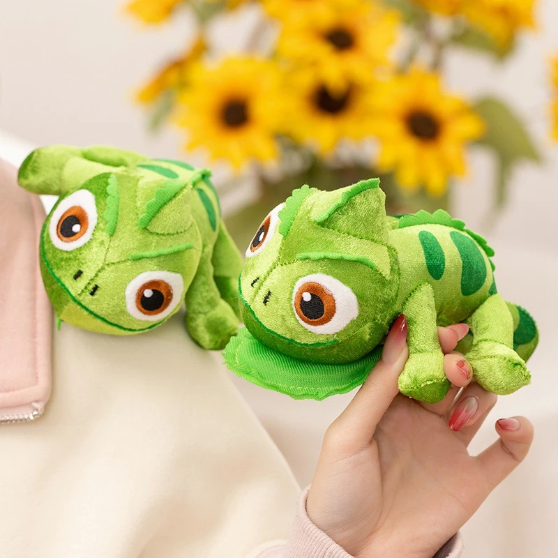 Magnetic Pascal Chameleon Lizard Plush Doll Wearable Shoulder Attachable Stuffed Toy Soft Fluffy Cartoon Figure Cute Cosplay view 2