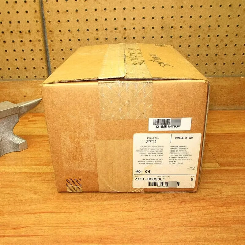 2711-B6C20L1 *НОВИНКА* Терминал оператора Panelview 600 2711-B6C20L1