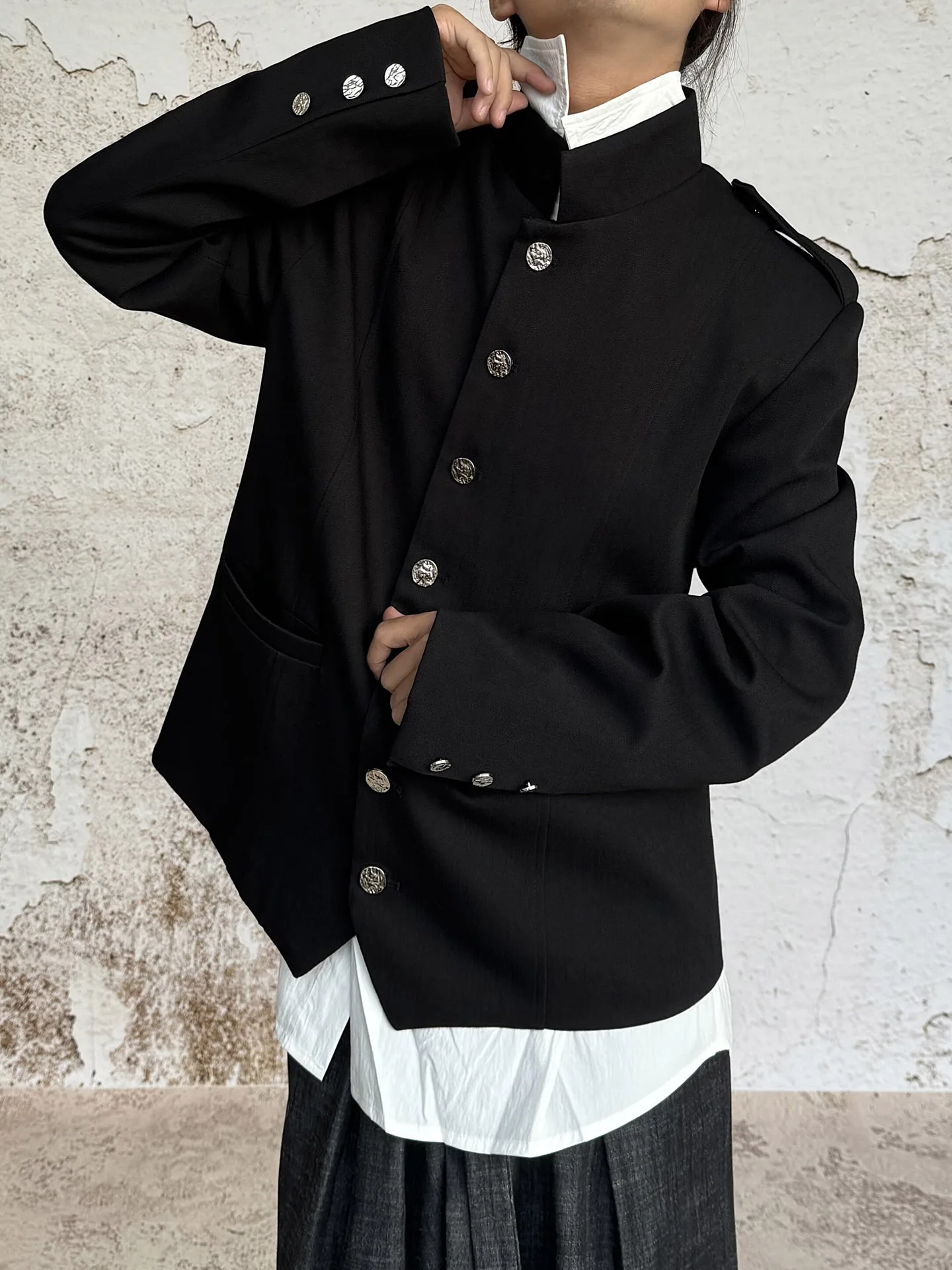 Retro Chinese Style Jacket Shoulder Pads Silver Buckle Short Length Stand Collar Shoulder Strap Neutral Outerwear for Men And...