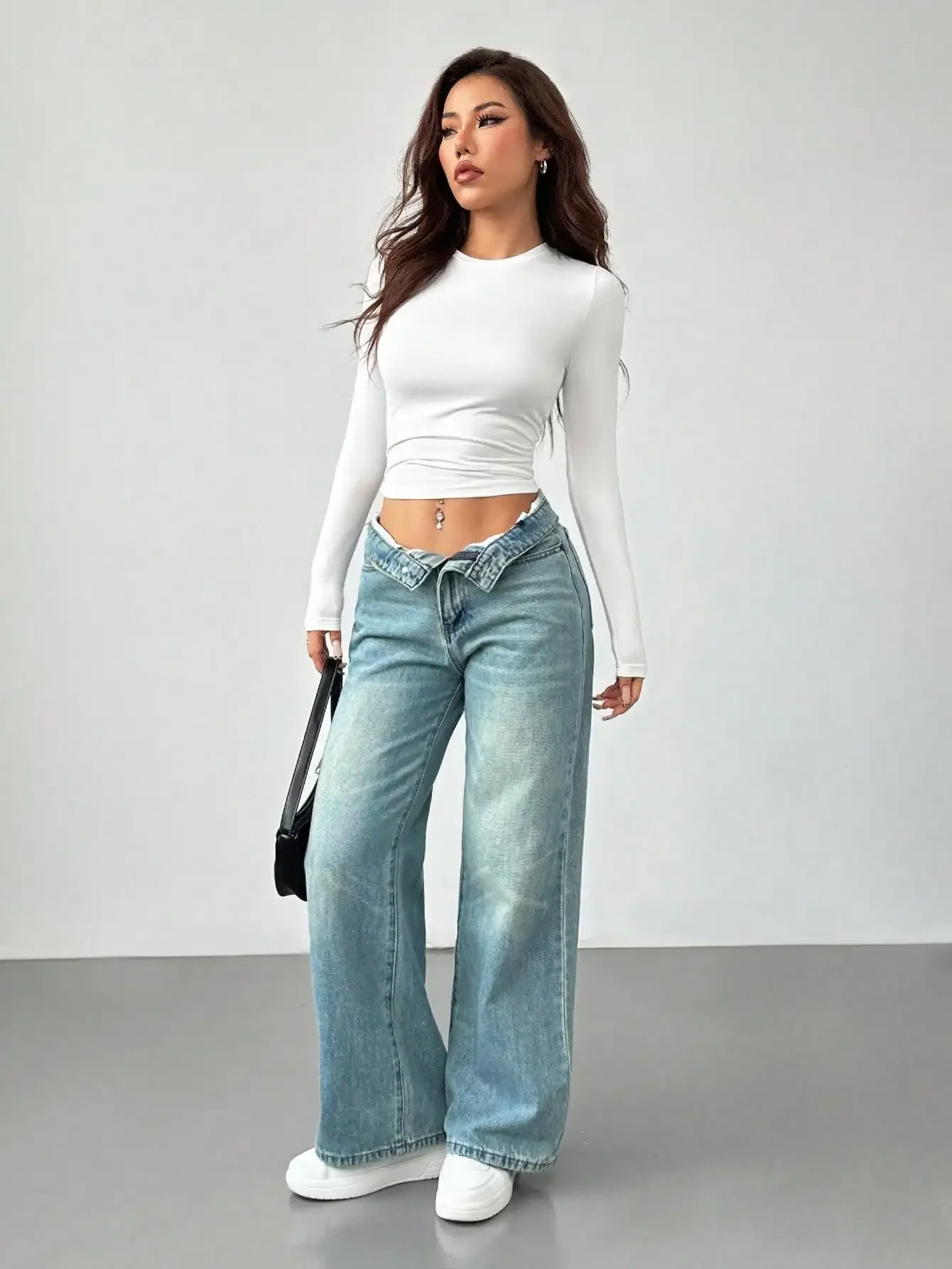 เสื้อโยคะคอกลมสำหรับผู้หญิง เสื้อยืดแขนยาวทรงเข้ารูปสำหรับออกกำลังกาย