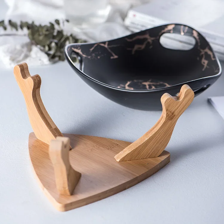 

-Nordic Creative Gold Bowl Household Ceramic Bowl with Wooden Stand Bowl Ceramic