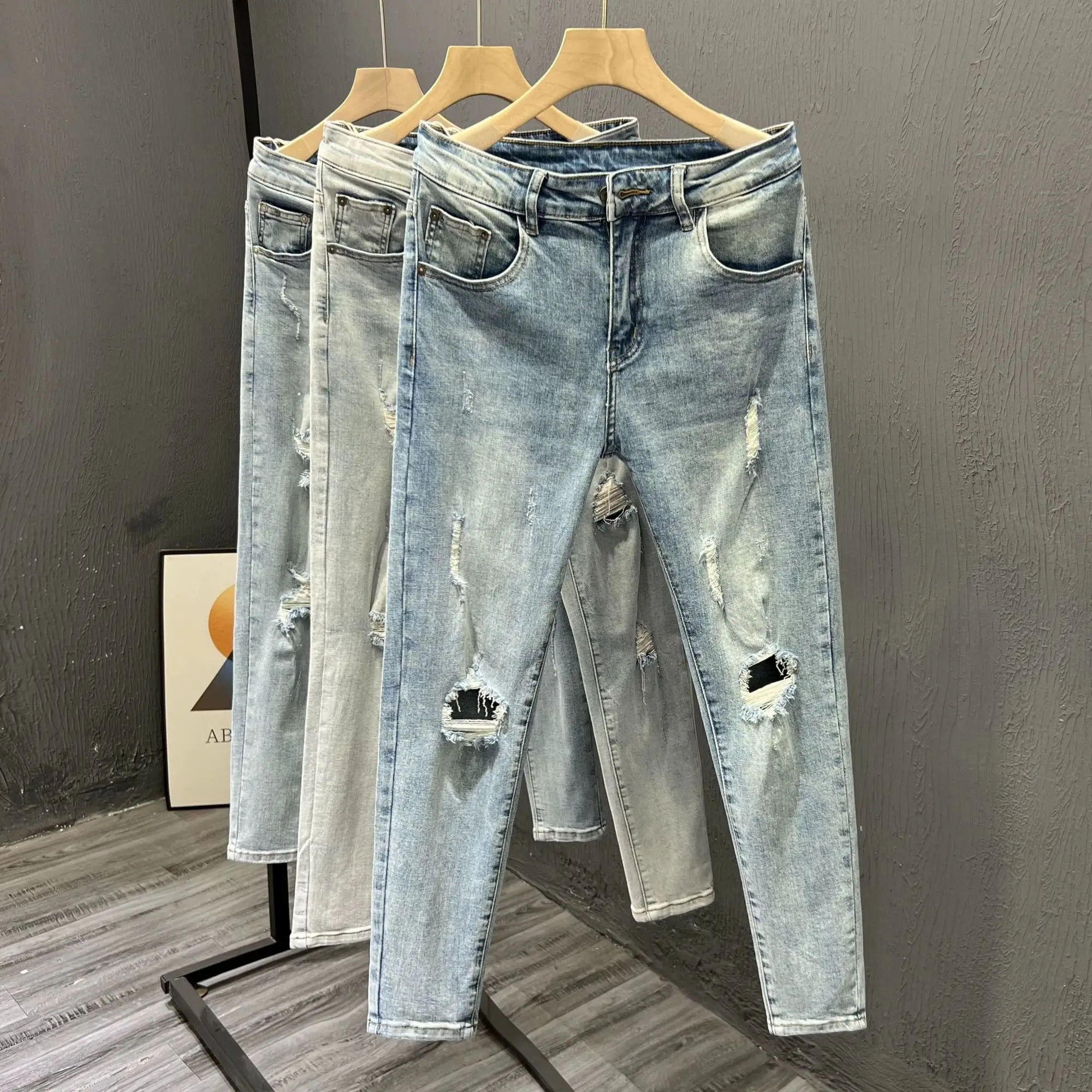 

New Fashion Spring Autumn Men's Casual Slim Denim Jeans Ripped Holes Korean Style Youth Cowboy Pants Designer Washed Trousers