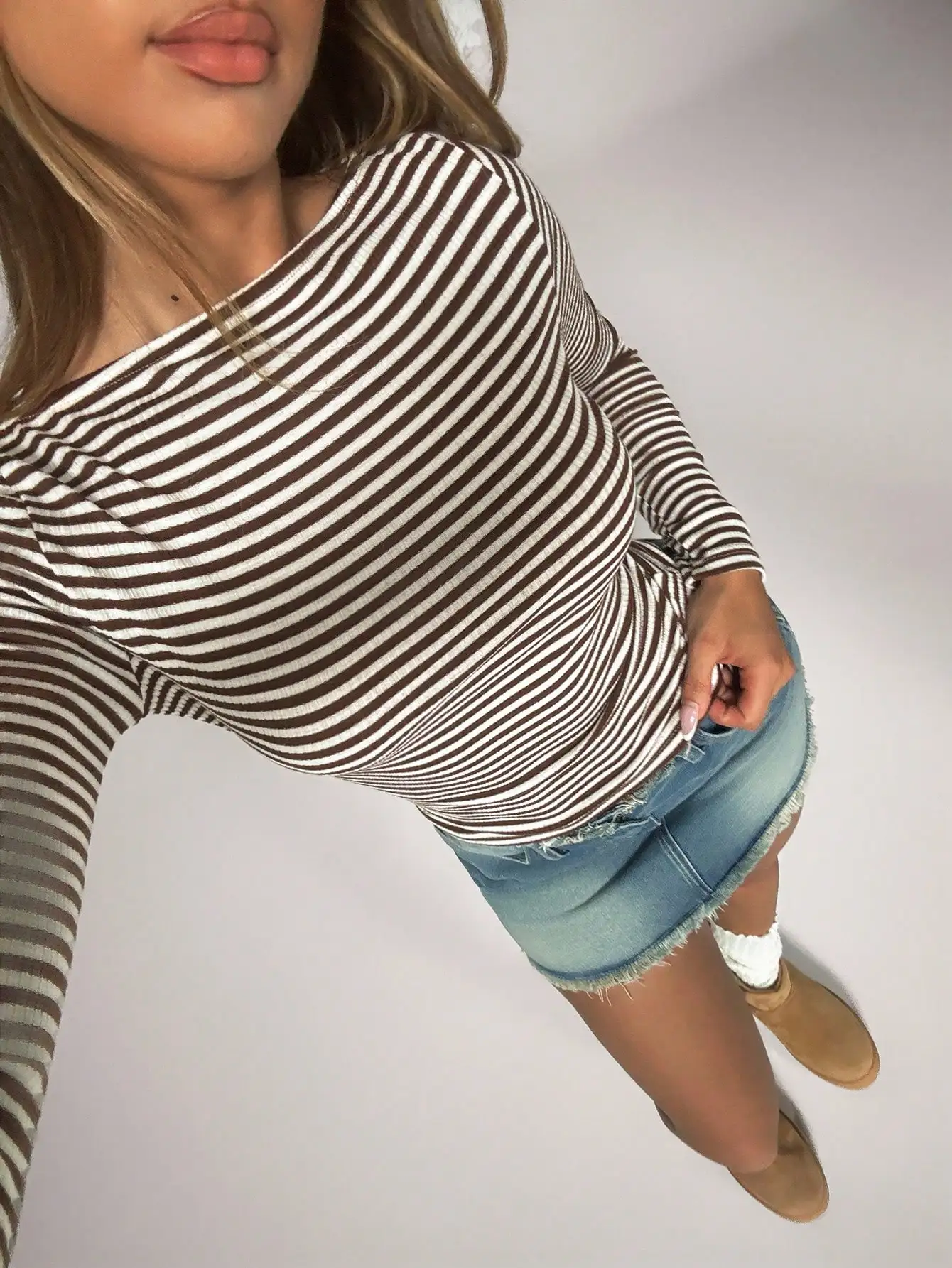 

Women's Striped Long Sleeve Fitted T-Shirt, Casual Brown & White Top for Spring Autumn