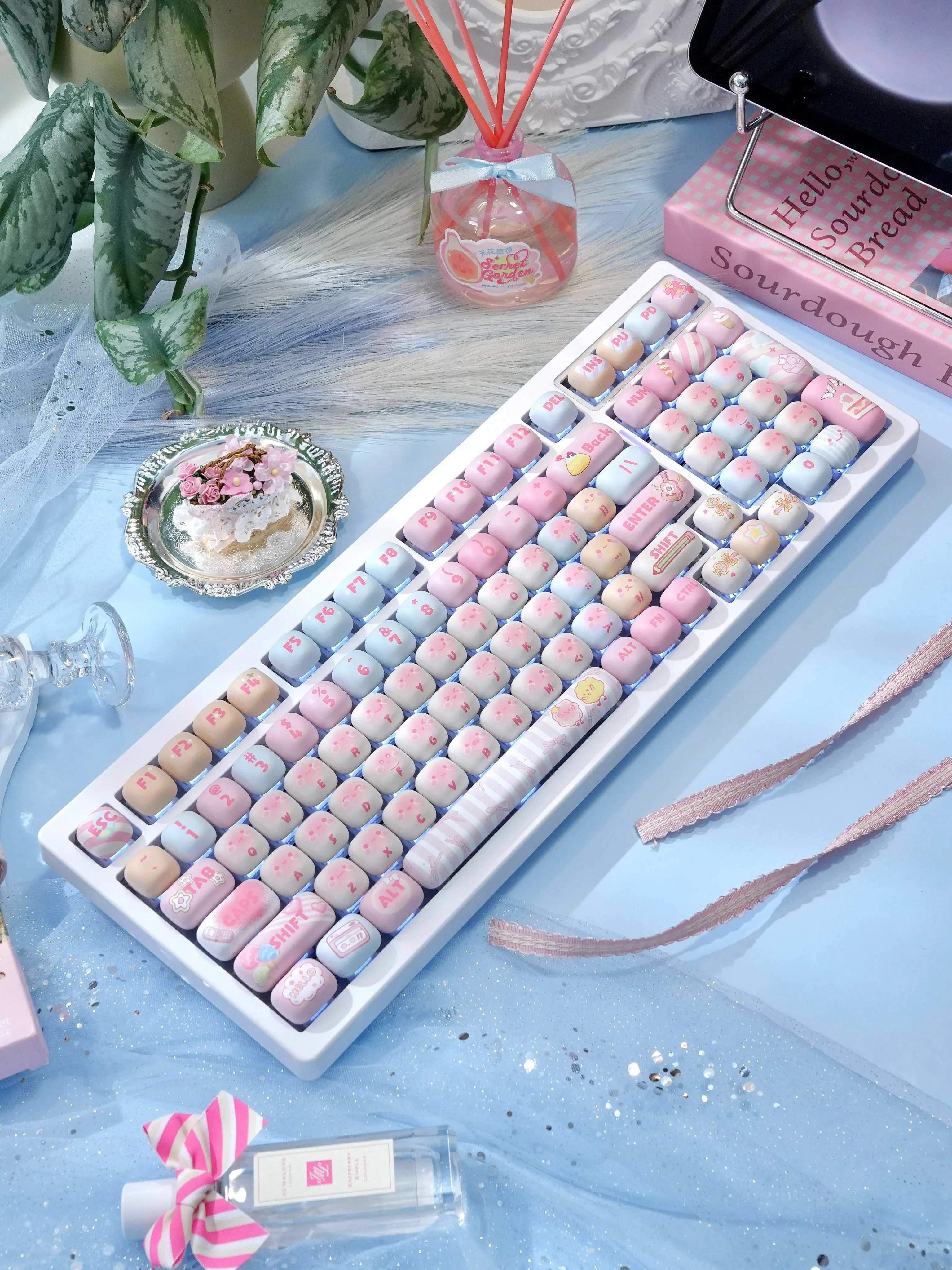 140 Keys Cute MOG Keycaps PBT Keys Gift for Girl Cute MOG Sublimation Mechanical Keyboard for Made68 Mad68 Wooting 60for