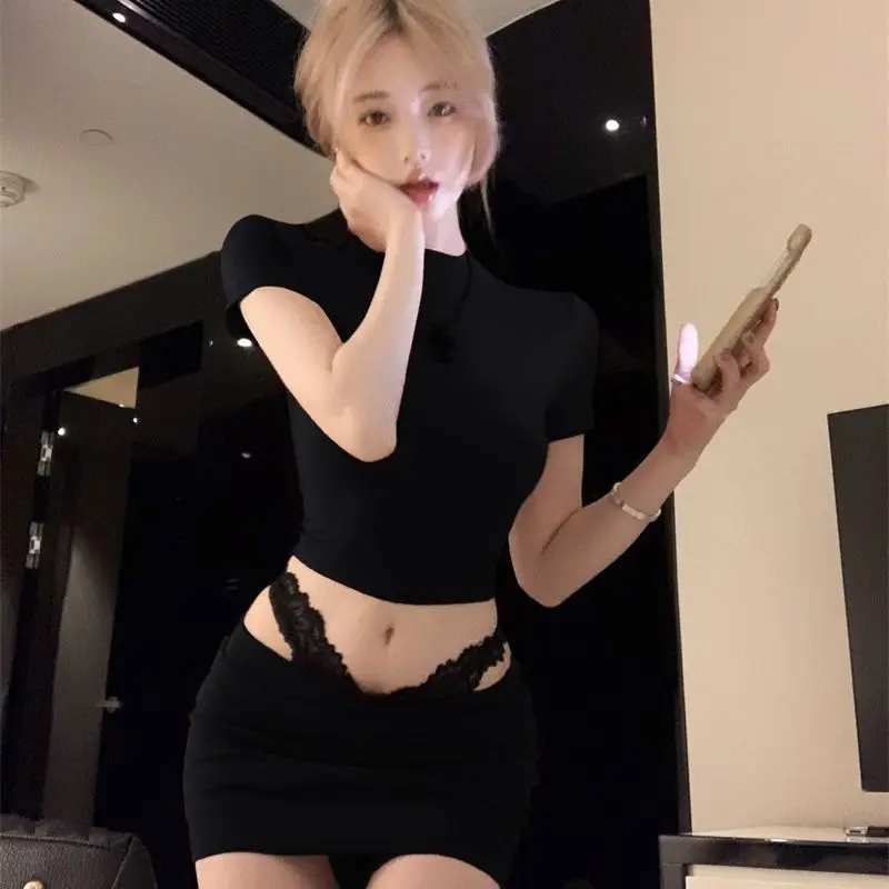 

2026 Summer New Fashionable Design Sense Low-waist Skirt Two-piece Set Sexy Hot Girl Black One-shoulder Short-sleeved T-shirt