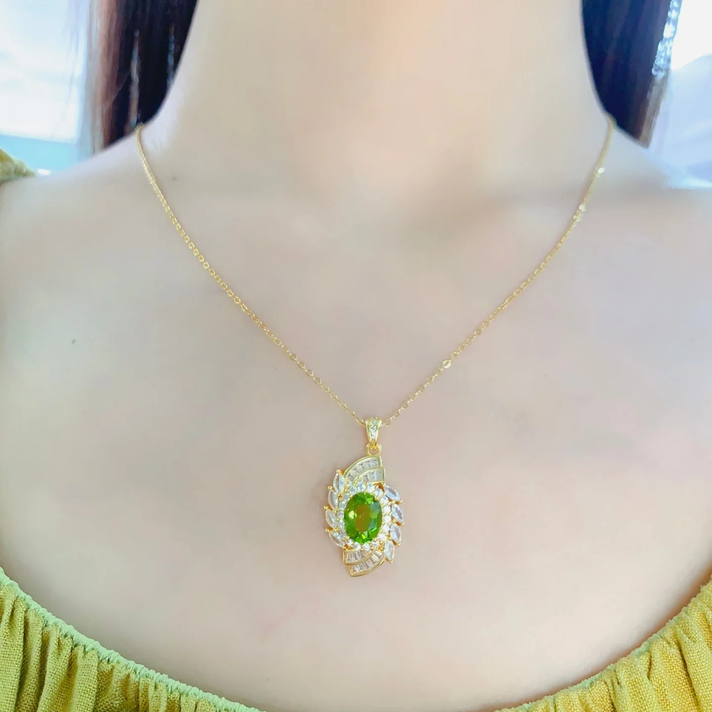 جديد 925 الفضة 7x9 مللي متر peridots قلادة طوق سلسلة عالية المستوى سهلة مطابقة ضوء الموضة الفاخرة النساء