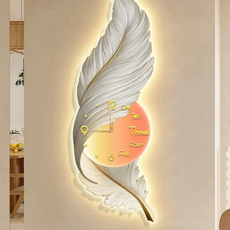 Light luxury, high-end atmosphere, facing the door, decorative paintings in the entrance, and paintings in the corridor