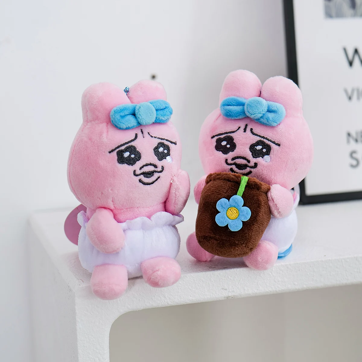 พวงกุญแจห้อยกระเป๋าตุ๊กตาของเล่นกระต่ายสีชมพูกางเกงตลกการ์ตูนญี่ปุ่นของขวัญจี้ตุ๊กตากระต่ายสีชมพูน่ารักสำหรับเด็กผู้หญิง