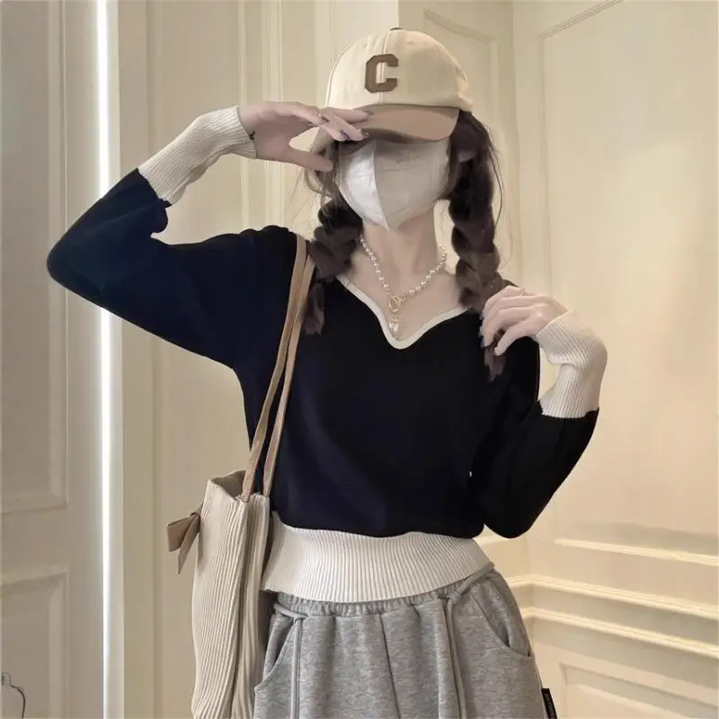 Hot 2026 Autumnwinter New Lazy Color Blocked V Neck Knitted Sweater for Women Light Luxury Fashion Versatile Bottom Tops Sweater