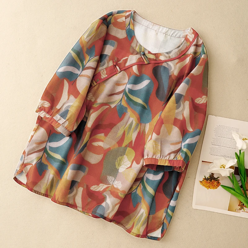 تي شيرت فضفاض مناسب على شكل حرف V من القطن والكتان مطبوع للنساء صيفي أنيق ومتعدد الاستخدامات ورقيق علوي للتخسيس