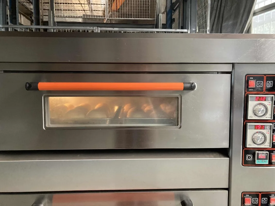 High Quality 3 Deck 6 Trays   Bread Oven Stainless Steel Small Commercial Pizza Oven for Bakery Restaurant