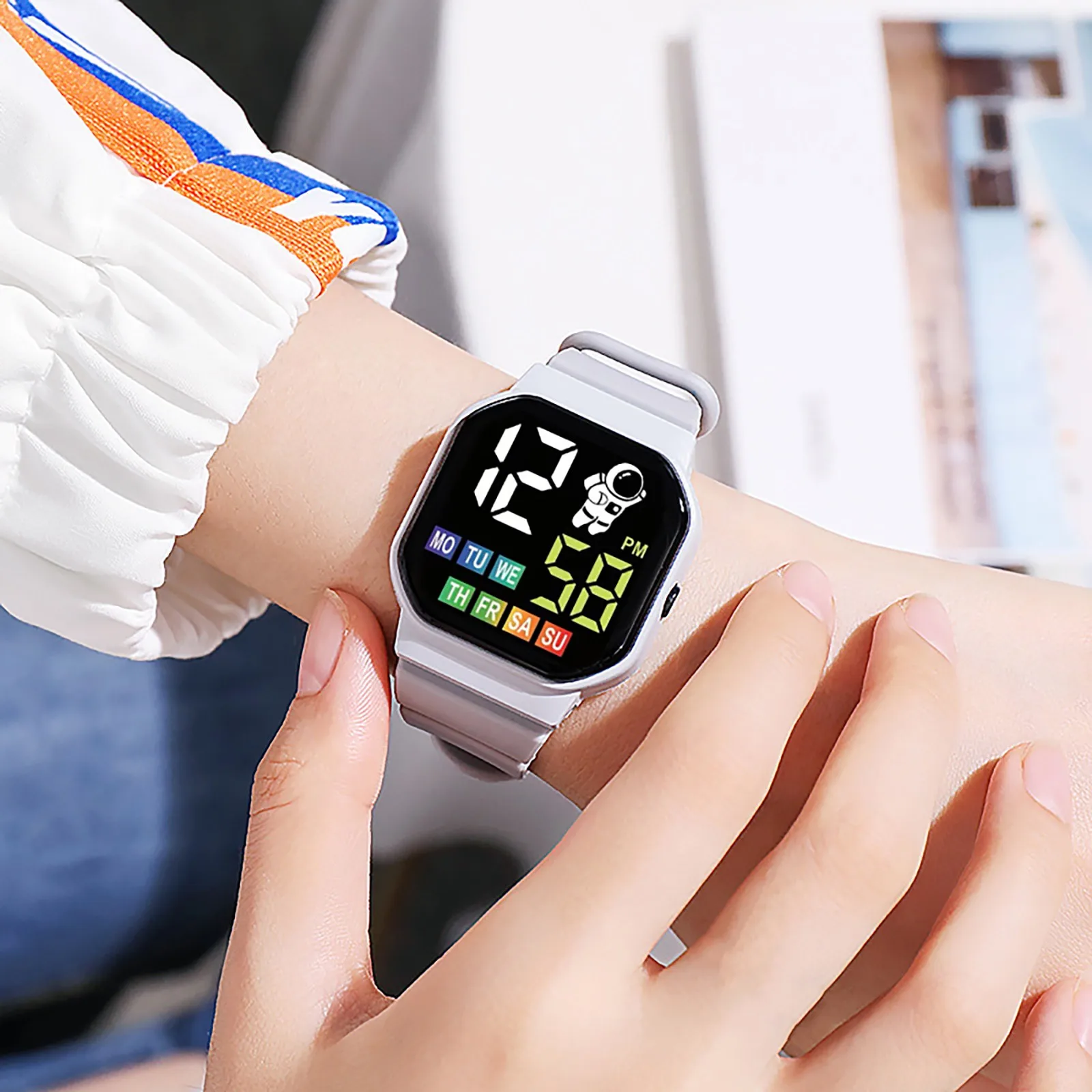 Reloj deportivo electrónico para niños, cronógrafo de pulsera con esfera cuadrada, Led, pantalla de fecha y semana, dibujos animados, para estudiantes