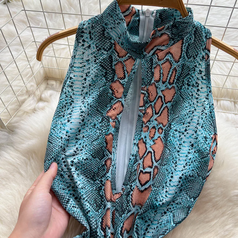 Mulheres pele de cobra impressão padrão selvagem macacão senhora sexy noite boate macacão oco peito magro festa banquete playsuit