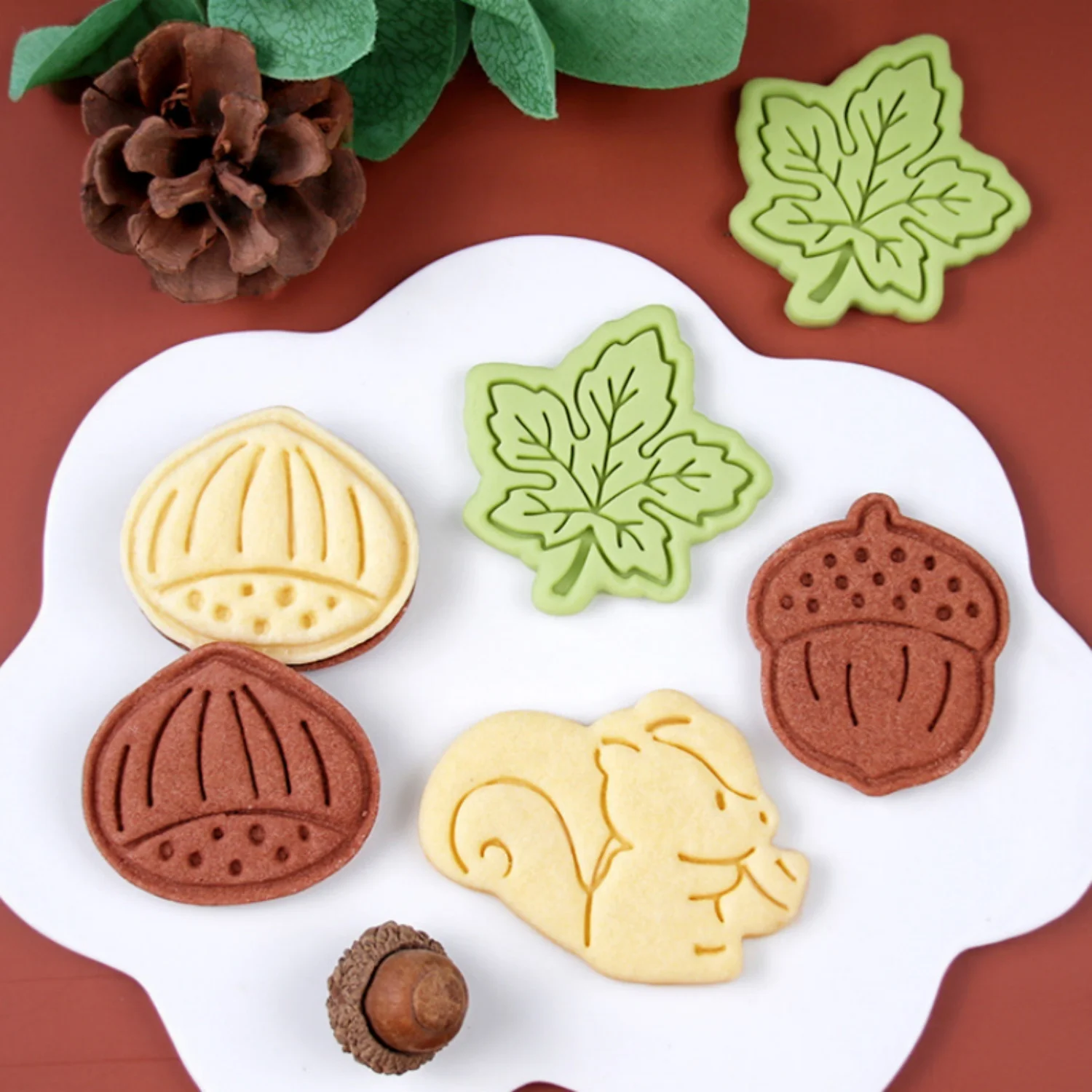 3D Christmas Element Baking Mold Cartoon Squirrel Acorn Deer Shaped Mould For Biscuit Cookie Thanksgiving Day Baking Accessories