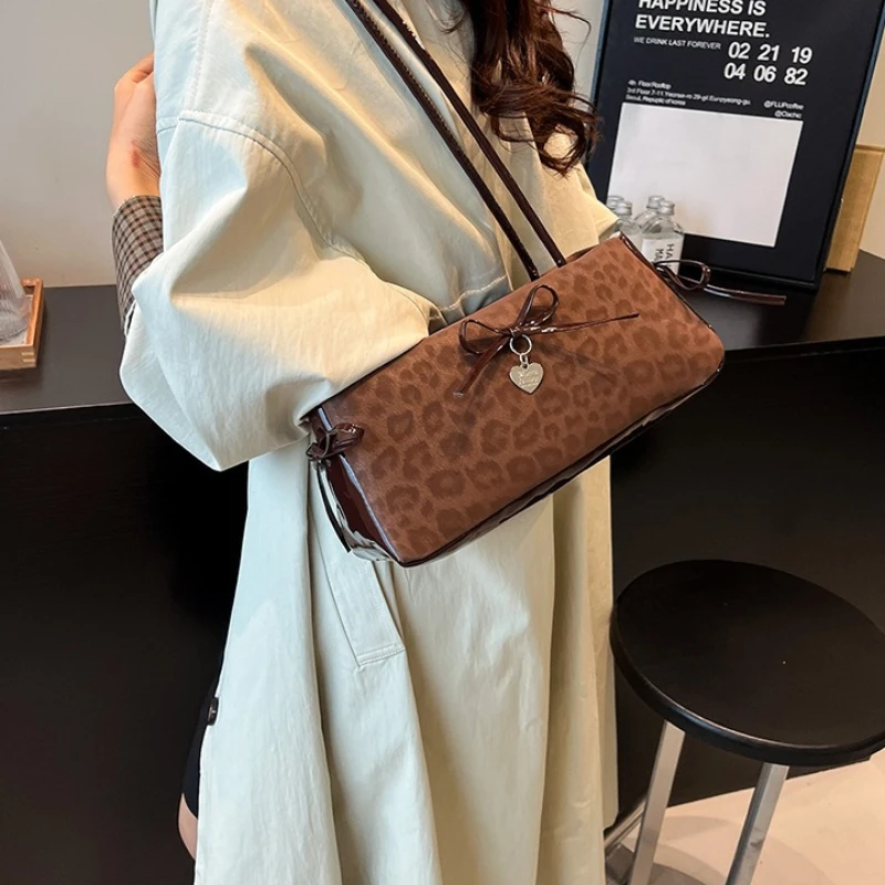 Retro Leopard Pattern Shoulder Handbag Bow Ornament Heart Pendant Slim Strap for Daily Errands Casual Trendy Women Tote Bags