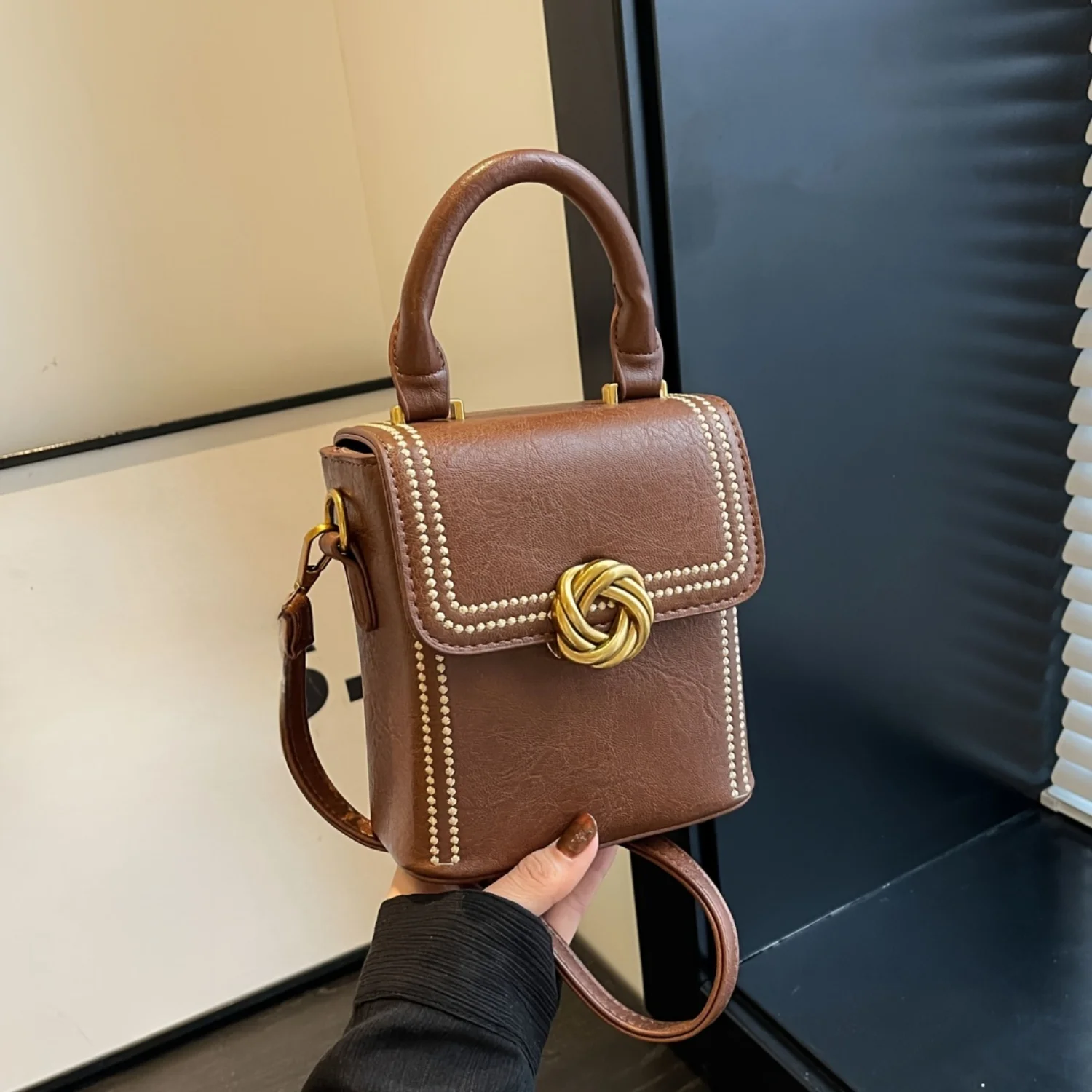 

Vintage Square Mini Crossbody Bag, All-match Phone Lipstick Coin Handbag