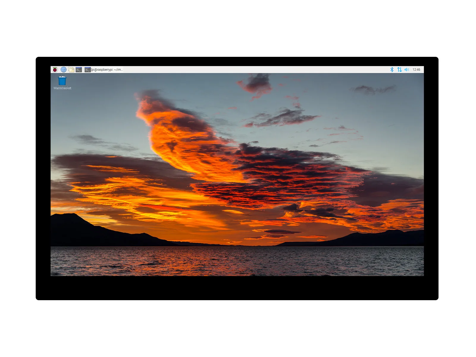 15.6inch QLED Display,1920 × 1080,Optical Bonding IPS Toughened Glass panel,100% sRGB Touch Screen,Supports RPi/Jetson Nano/PC