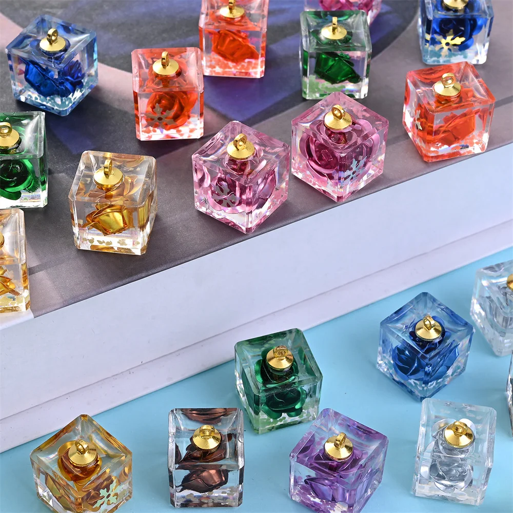 5 Stück transparente, quadratische, leuchtende Rosenblüten-Anhänger für DIY-Schmuckherstellung, Bastelarbeiten, Anhänger, Armbänder, Halsketten – Detail 1