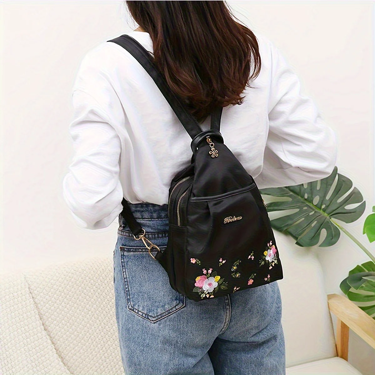 

Fashionable Printed Ladies Backpack Large Capacity Multi-Functional Canvas Travel Portable Bookbag One Piece
