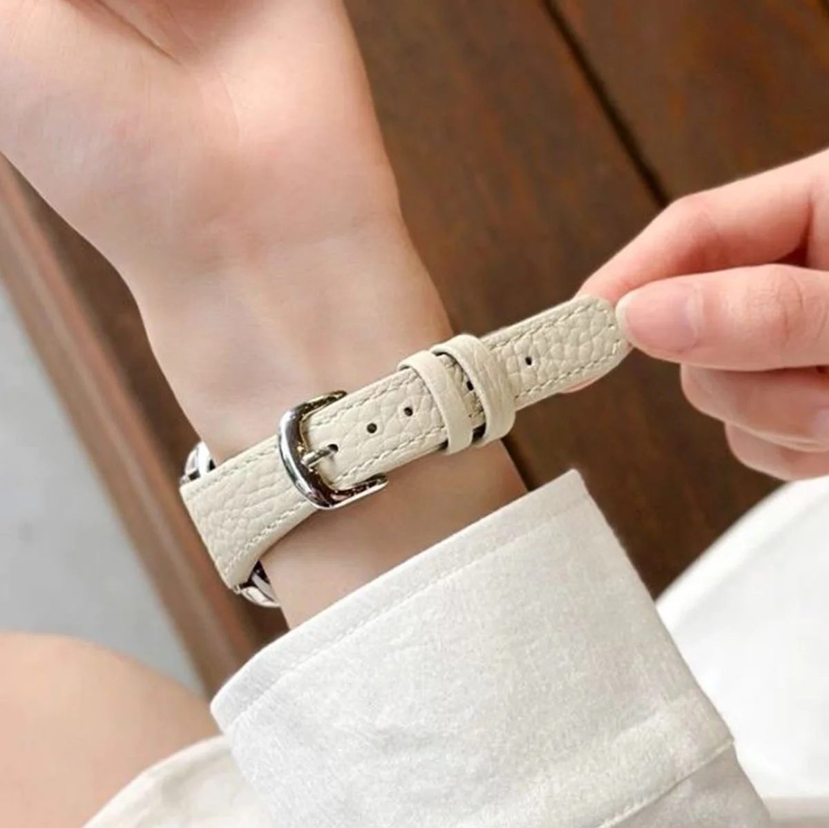 Cinturino con fibbia magnetica in pelle per Samsung Galaxy Watch 8 40mm 44mm 8Classic 46mm Cinturino per Galaxy Watch 8 Accessorio Smartwatch