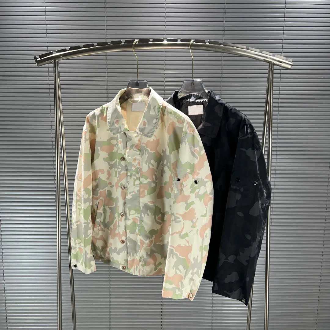 

New Arrive Box logo Collaboration Compass Patch Jacket Men Women Waterproof Camouflage Jacket Sleeve Badge Windbreaker