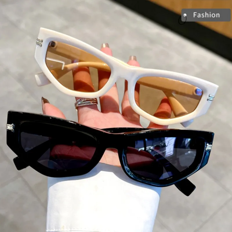 1Pc Cat'S Eye Sunglasses Women Small Square Full Frame Sun Glasses Ladies Fashion Street Shooting Eyeware Uv400 Protection