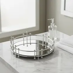 Bandeja de baño metal y espejo – minimalista y espaciosa para dormitorio