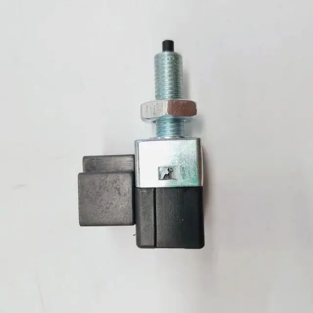 Auto parts High quality Brake light switch 4 plug OE Number 1635206U8014 for JAC J3 J4 J5 S3 Refine